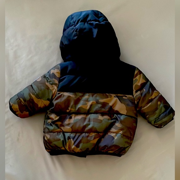 Gap baby puffer - Picture 3 of 4